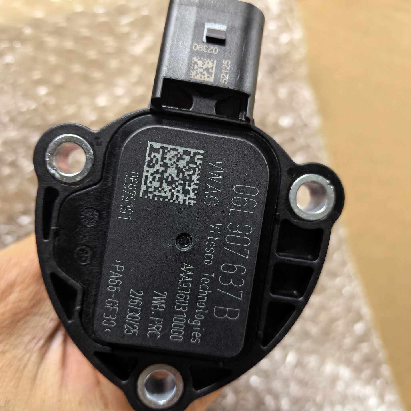 议价--原厂全新 大众EA888三代油位传感器 06L 907 63