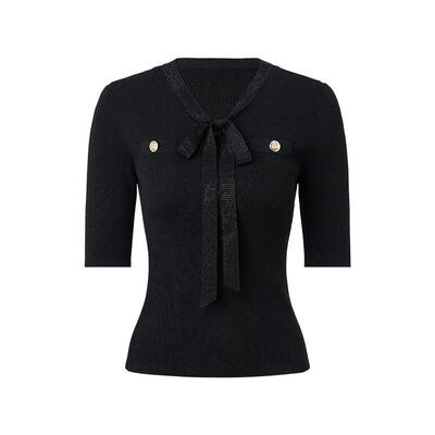 蝴蝶结飘带设计	V领设计