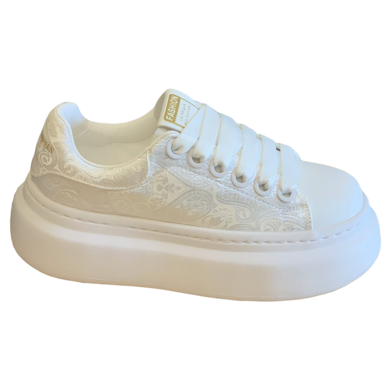 小个子轻便厚底印花真皮小白鞋女2025秋季爆款小众简约百搭休闲鞋