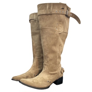 大筒围牛反绒长筒骑士靴2026宽筒复古粗跟尖头皮带扣褶皱堆堆靴女