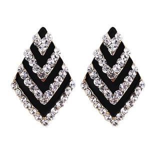 玉姿澜2024新款爆款耳环纯银满钻气质个性百搭洋气耳钉耳夹耳饰女