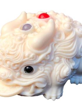 象牙果双头貔貅摆件手把件汽车挂件卡通迷你麒麟收藏雕刻茶道