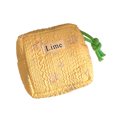 ins可爱姨妈巾收纳包大容量学生便携化妆包耳机杂物零钱包月事包