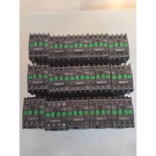 〔议价-可维修〕施耐德交流接触器LC1-E1810 线圈110V 交流电供电