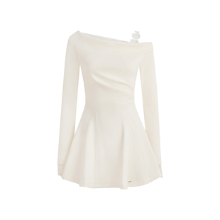 Kroche 雏菊轻语 蕾丝拼接 假两件斜肩长袖A摆插片连衣裙