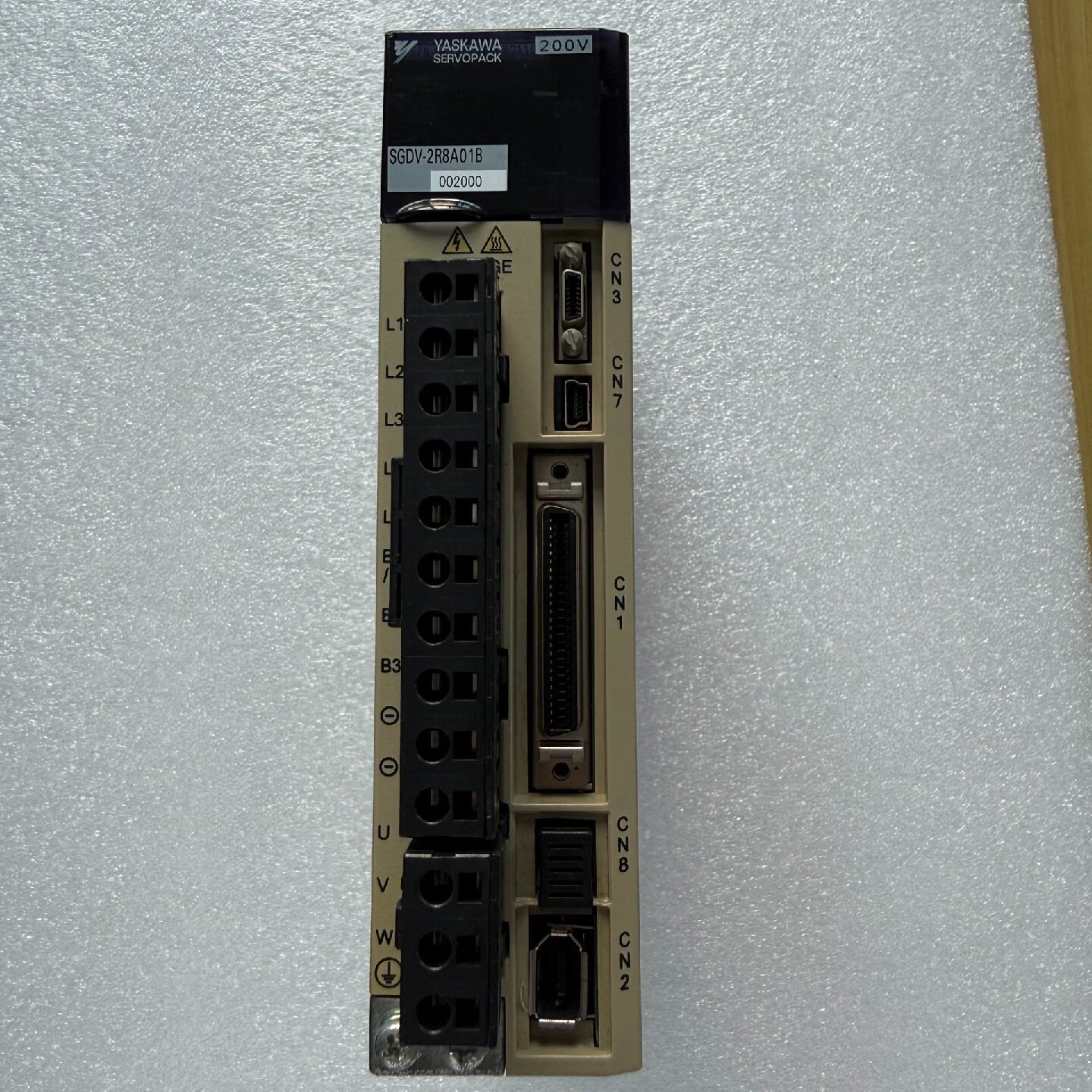 议价安川伺服驱动器 SGDV-2R8A01B002000