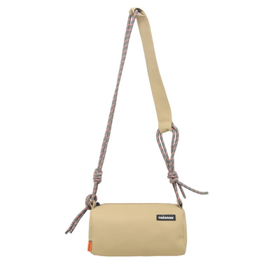 阿哟高级感潮牌小挎包