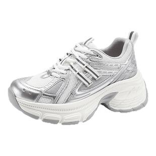 银色厚底老爹鞋女2026新款春夏爆款百搭透气软底内增高休闲运动鞋