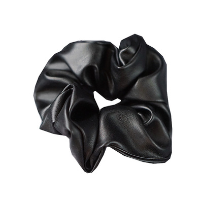 自制基础款皮质暗黑极简发绳饰物