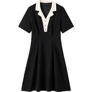 爱居兔夏季新款设计感休闲时尚短袖连衣裙收腰小黑裙A字裙