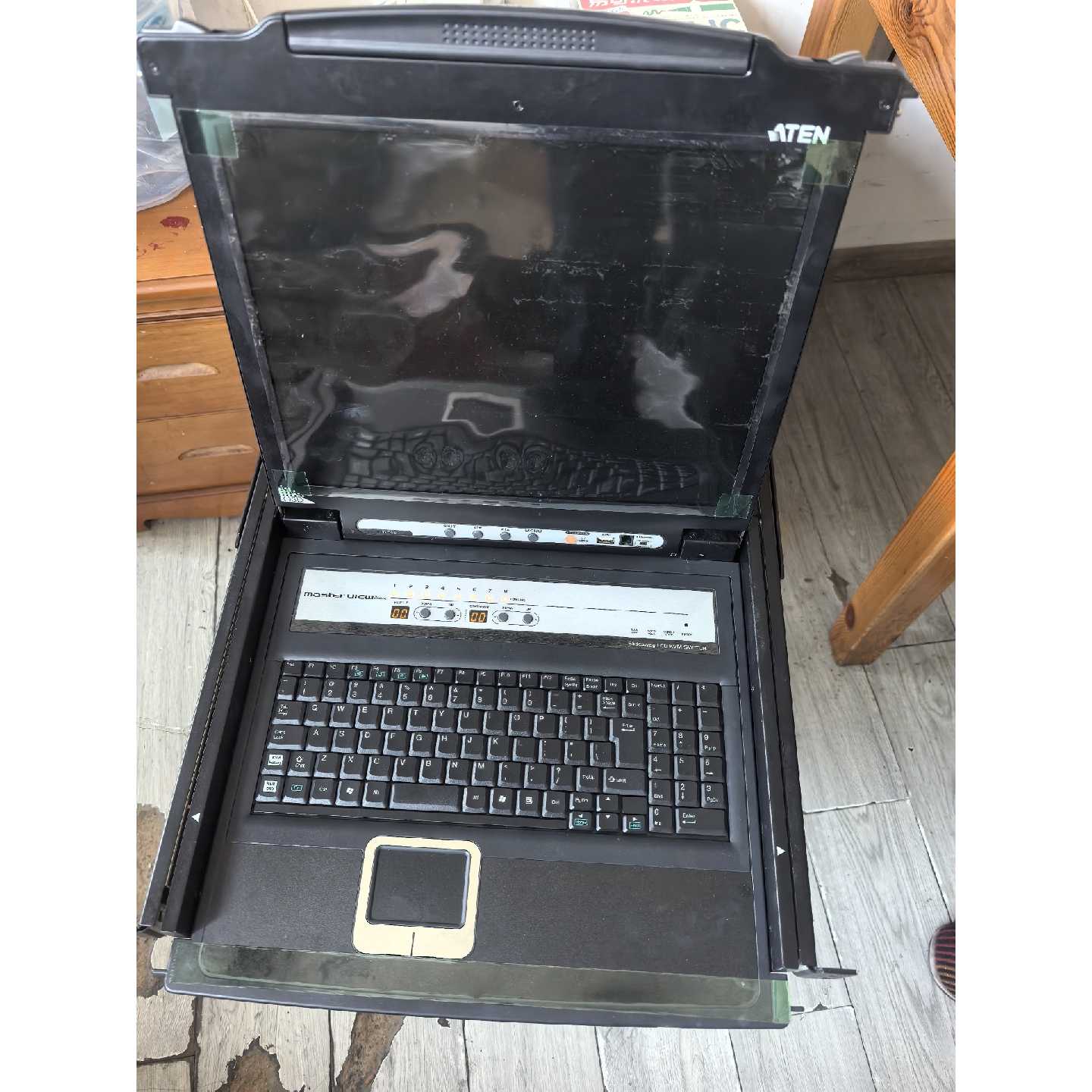 ATEN宏正CL5708M KVM切换器