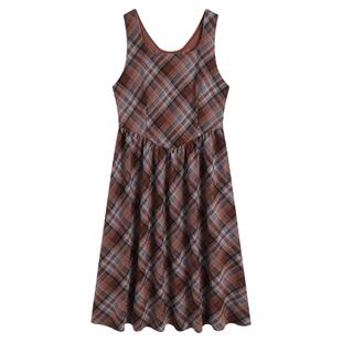 弥古复古咖色格子背带裙2025新款秋冬吊带格纹连衣裙女高级感长裙