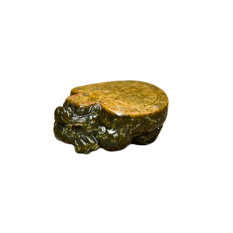 和田玉黄沁皮籽料龙龟挂件糖沁