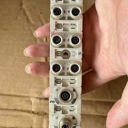 溢价-FESTO CP-E08-M8-CL 件 成色还可以 功
