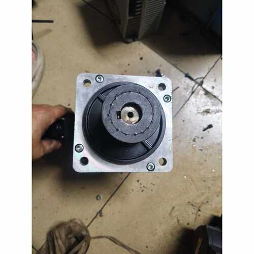 询价伺服电机AC  SERVO  MOTOR，130st-m06