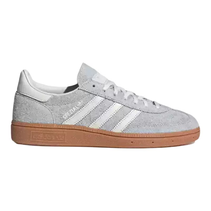 adidas三条纹耐磨女低帮板鞋
