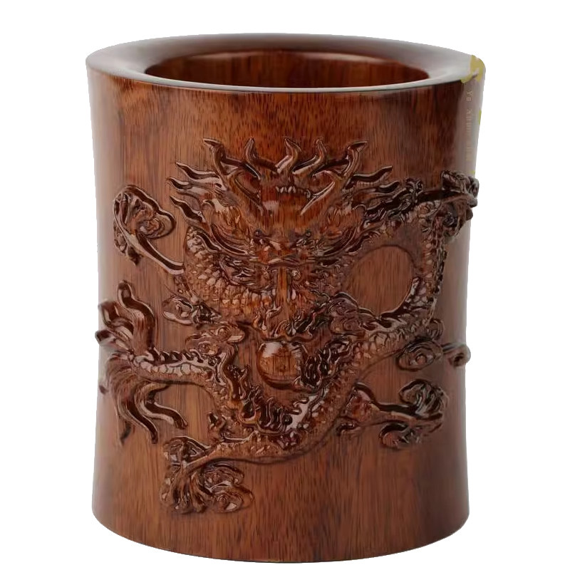 红木浮雕刻龙笔筒商务风工艺品