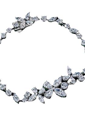 莫桑石满钻花瓣蝴蝶手链