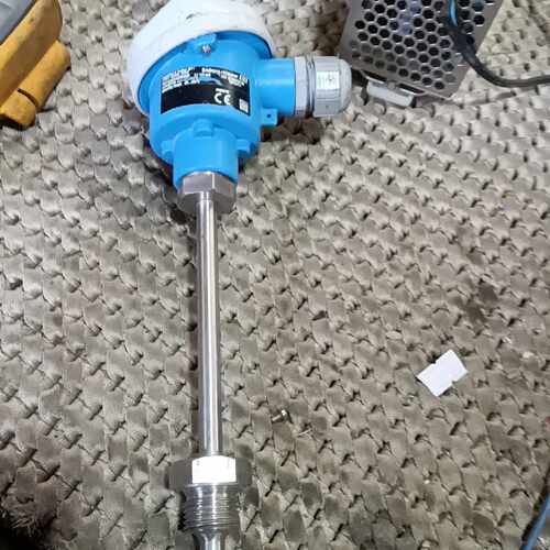 溢价-EH温度传感器TR10-AAA3CASXB3000   L