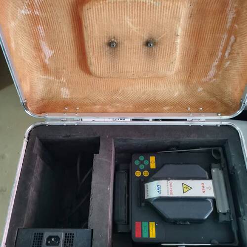 询迪威普光纤熔接机，dvp-720b型，成色如图，配合通电，需