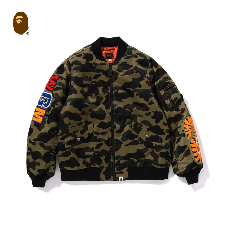 BAPE迷彩图案飞行夹克外套