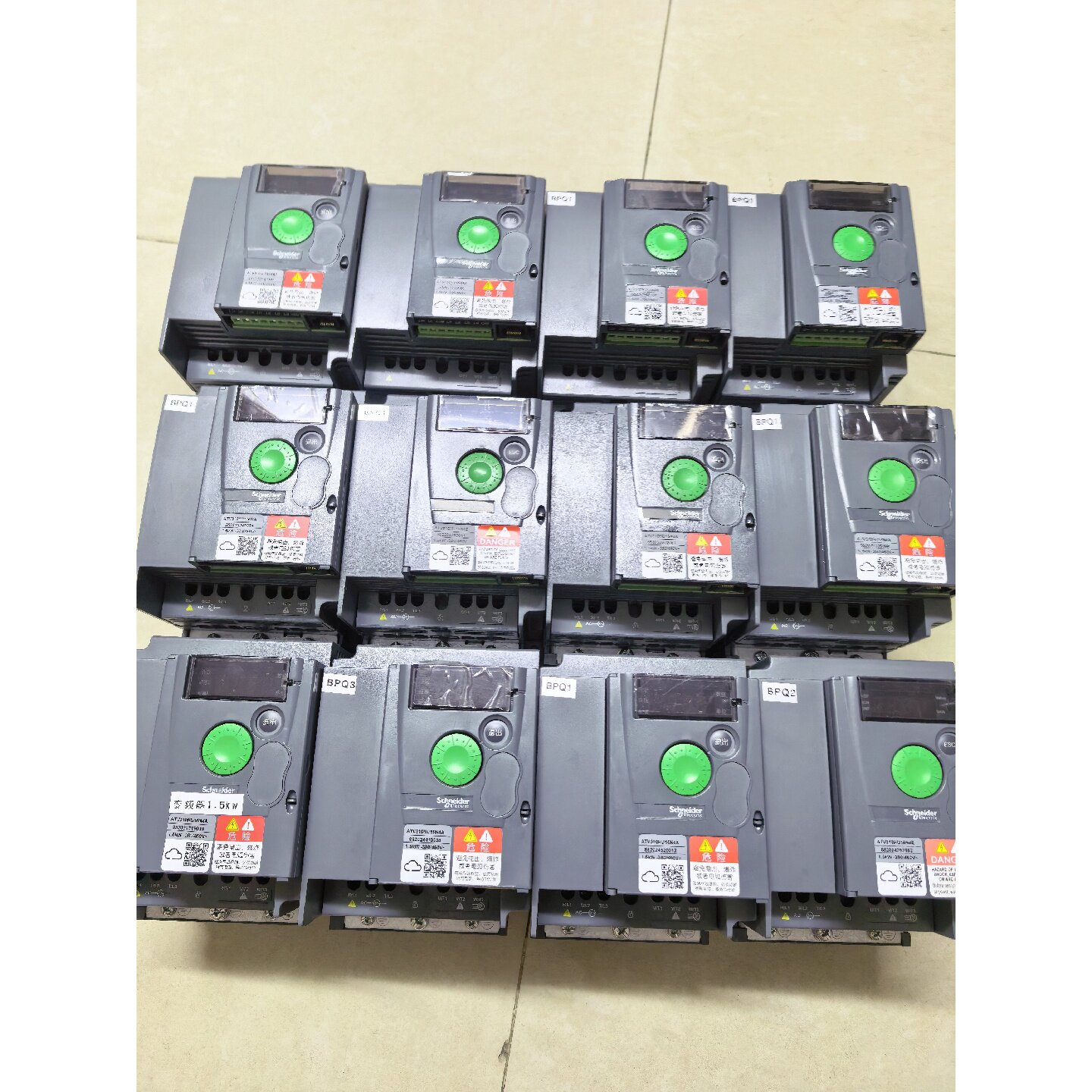 可维修议价  变频器ATV310HU15N4A1.5KW380V三相摄成色看批量有货