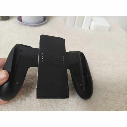 （议价）任天堂Switch手柄握把型号HAC011黑色款