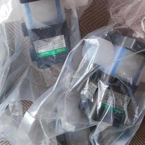 ckd 1/2  3/8气动阀  AMD312-10b  3—议价