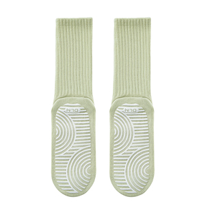 瑜伽袜子女中筒袜专业健身普拉提运动防滑纯棉长袜配鲨鱼裤的袜子