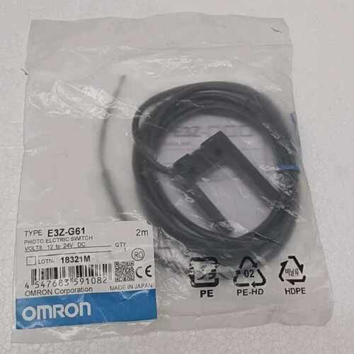 A lot of 9 pcs NEW FOR Omron Photoelectric Slot Sensor E3Z-G