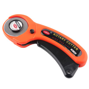 缝纫滚轮布刀拼布服装面料手用滚刀制衣布料切割圆刀打样裁膜工具