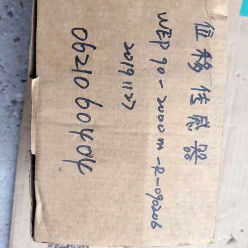 【请询价】WEP90—2000—R 拉绳位移传感器 全新库存样子如图，