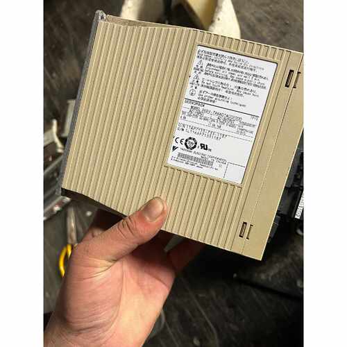 议价安川伺服驱动电机，驱动SGDV-7R60A1A002000，