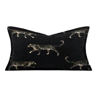 中古风轻奢黑色刺绣进口割绒金钱豹抱枕客厅沙发靠枕床上靠垫腰枕