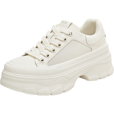 天美意2025新款网面透气松糕厚底增高小白鞋女板鞋KB078BM5