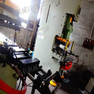 上海厂家冲床AF3C平板送料器小型输送机自动送料器输送机气动型