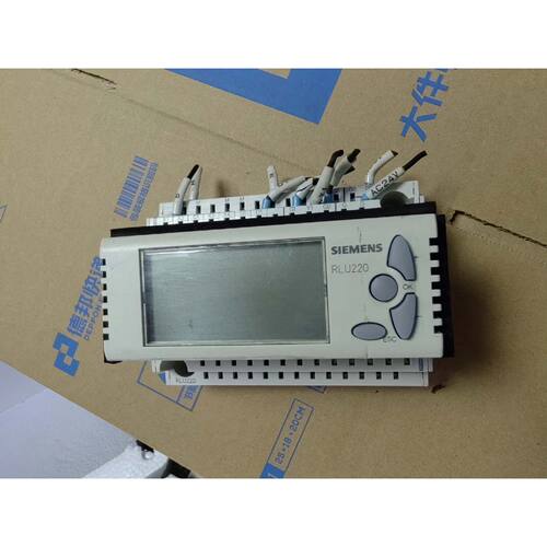 可维修议价  西门子控制器RLU220原装拆机实物图