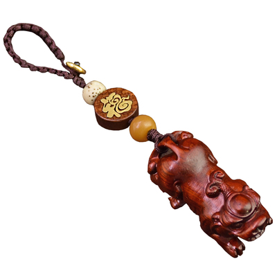 立体貔貅紫檀钥匙扣雕刻汽车挂件