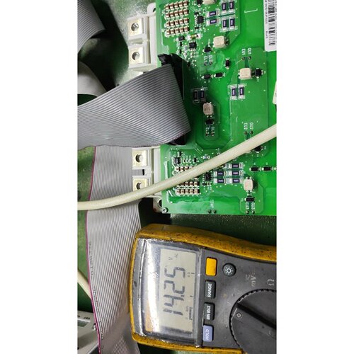 ACS880变频器驱动板带模块FS500R17OE4D