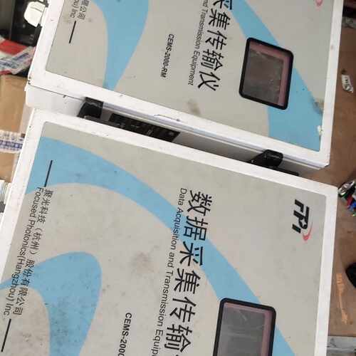 溢价-聚光科技数据采集传输仪CEMS-2000-RM，如图