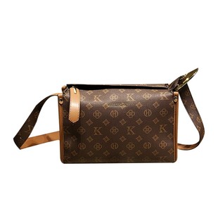 香港品牌包包女款2025新款复古真皮单肩邮差小方包高级流行斜挎包