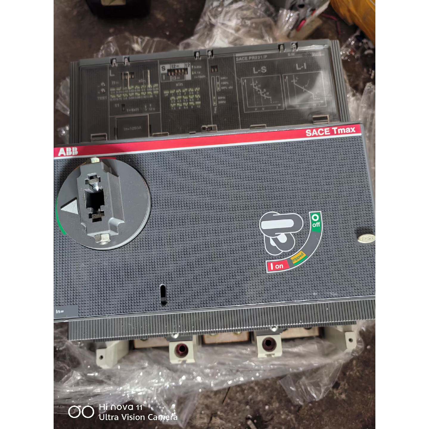 〔议价-可维修〕 SACET7S1250断路器1250A 3P 已售