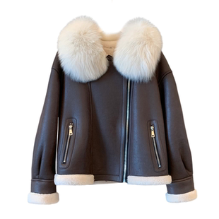 环保狐狸毛领皮毛一体仿羊羔毛皮草外套女短款羊剪绒大衣冬季新款