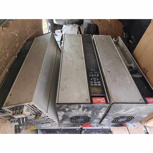 询价丹佛斯变频器VLT5032PT5C20STR00LF00A0