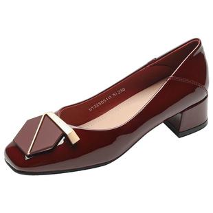 华耐粗跟单鞋女2025新款浅口高跟鞋女鞋酒红色妈妈鞋喜婆婆婚宴鞋
