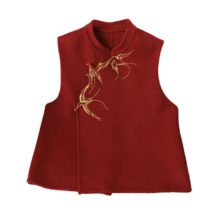 妈妈冬装洋气国风刺绣双面呢外套女新款马甲中老年新中式红色背心