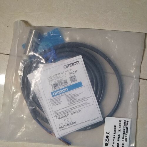 E2G-M18KS05-WS-B1龙接近开关 2M 停产
