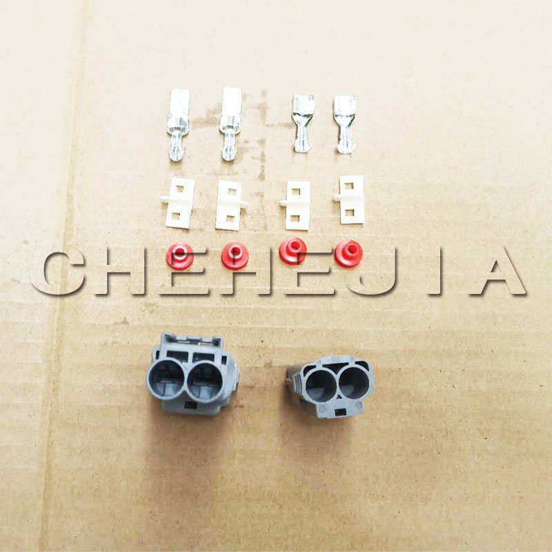 适用于知豆301 D12sDC转换器 充电机公母 DC分线盒 锂电池 插头