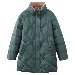 依佈中老年人2025冬装新款撞色羽绒服50多岁妈妈装中长款防风外套