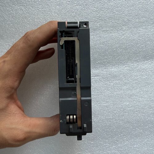 议价三菱PLC模块 QY41P 输模块